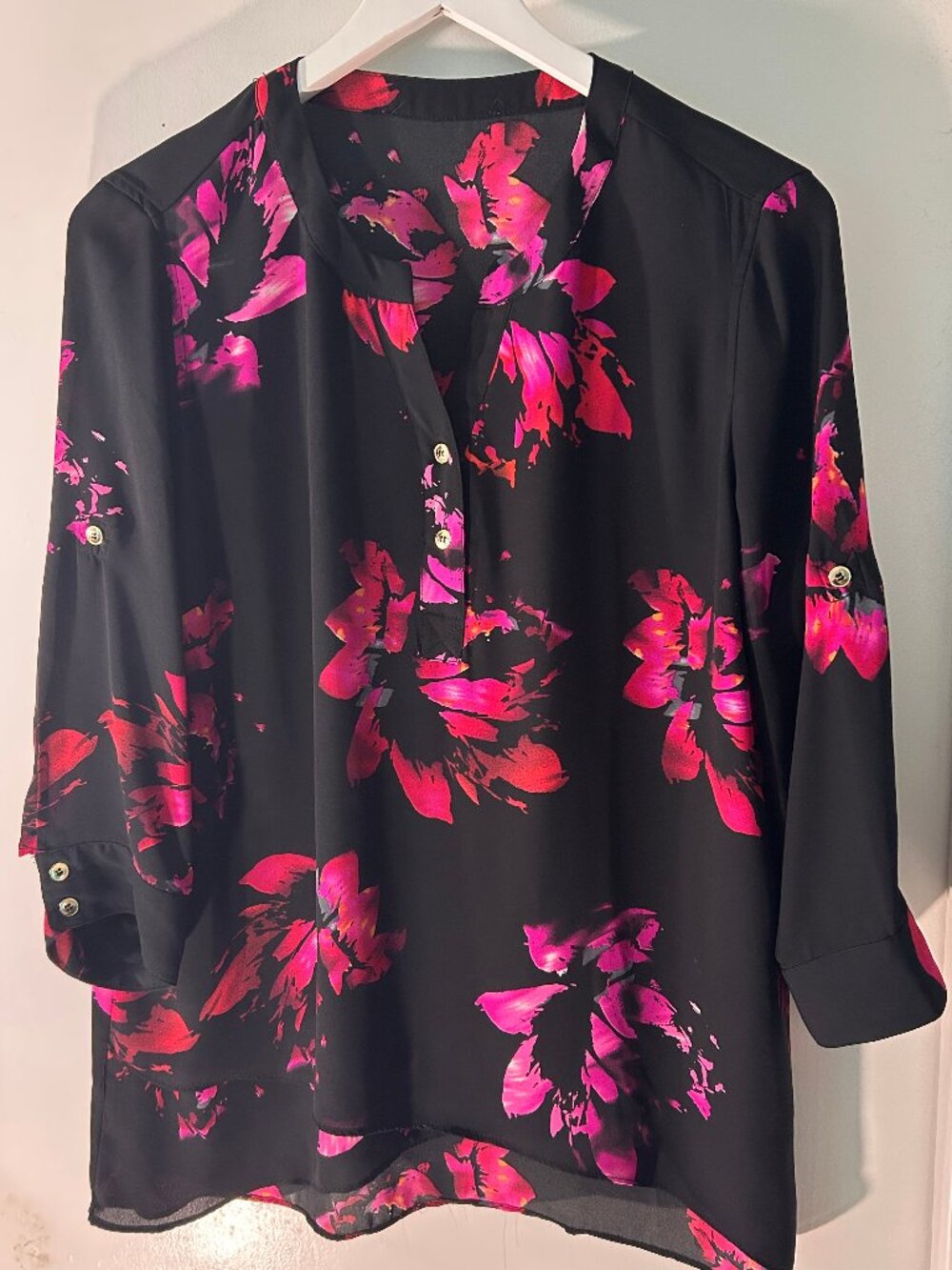 Black Pink Floral Tunic Blouse (Likely Size Large/X-Large